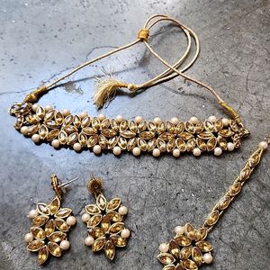 Necklace Set