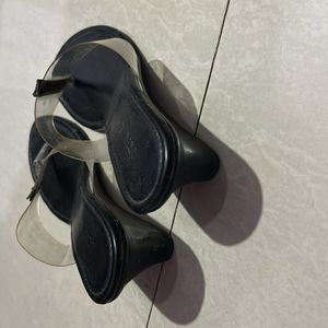 Mochi Black Wedges