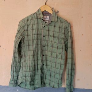 💚Mans Checks Casual Shirt Size Of S 💚