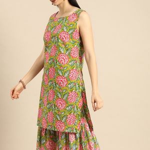 Sleeveless Three Pis Kurta Set For Women