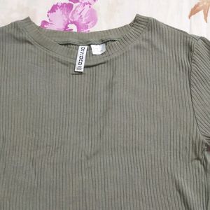 H&M Cropped Tee