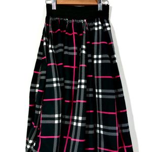 Black Checks Skirt