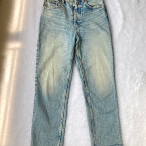 Zara High Waist Vintage Jeans
