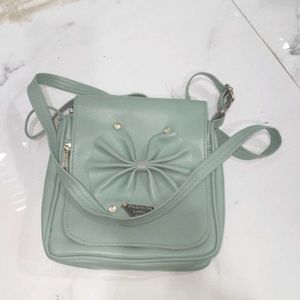 The Product Is Fashion Lady Bag