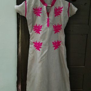 Thread-work Kurta