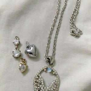 Elegant Pendents And Chain