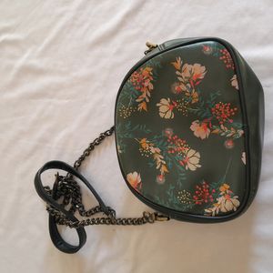 Green Casual Sling Bag (Women's)