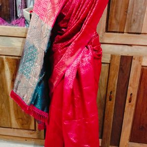 Beautiful Saree With Attached Blouse