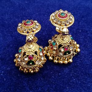 Golden Dimand Earrings.