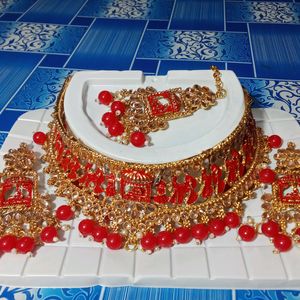 Red Necklace Set