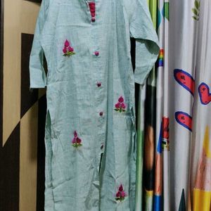 I M Selling Sea Green Kurta Of Women