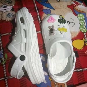 Latest Trendy Diamond White Crocs For Women