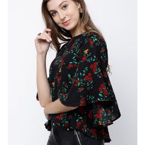 TOKYO TALKIES Floral Top