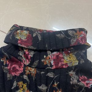 Top Floral Black