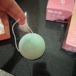 Sakura Konjac Exfoliating Sponge ClayCo