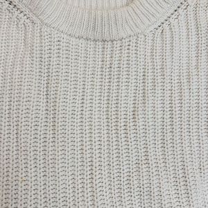 KNITTED SWEATER