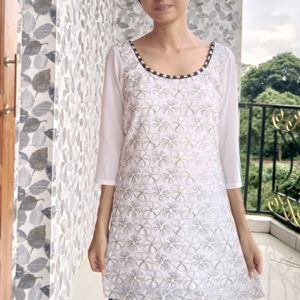 White Embroidered Kurta