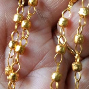 Chain With Two pairs Of Earrings