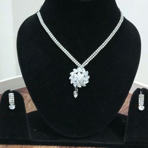 Beautiful Neck Set For Girl (New)