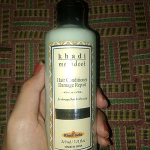 Khadi Conditioner And Globus Body Wash