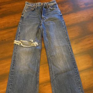 Zara Ripped Flared Jeans, Size Xs