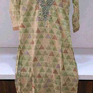 Beautiful Colour Combination Kurti N Pant