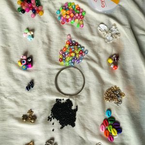 DIY Bracelet Making Kit With 20+ Items