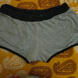 Three cotton blend shorts