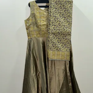 ETHINIC GOWN WITH DUPPATTA