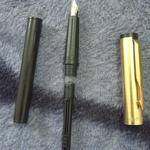 PARKER GOLD FOUNTAIN PEN