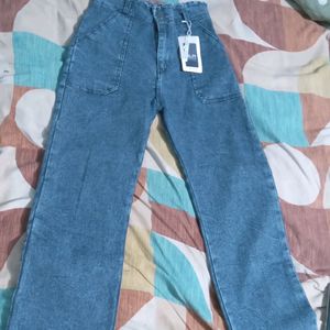 Straight Fit Jeans 👖 For Women