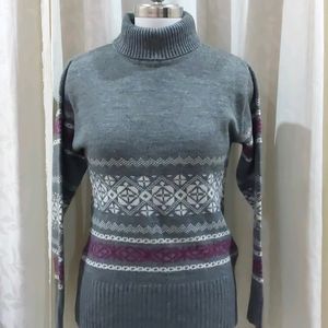 KNITTED PATTERN SWEATER