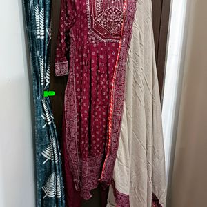 Naira Kurta Set