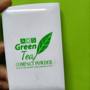 Sunisa Korean Foundation And Green Tea Compact