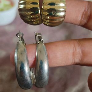 Set Of 2 Beautiful Earrings.