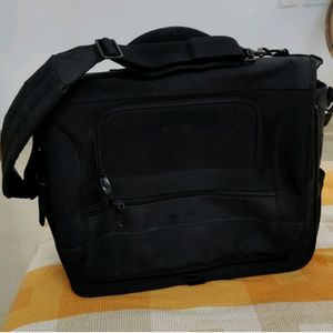 Laptop bag