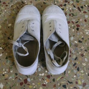 School Shoe White