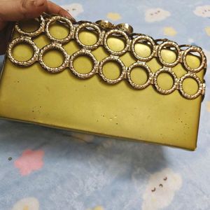 Hand Clutch With Side Chain