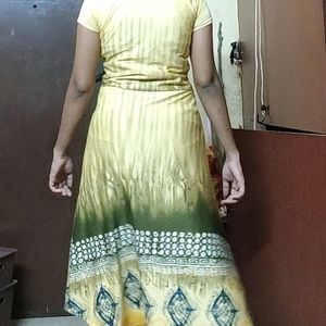 Gold/Yellow Midi Dress With Lining