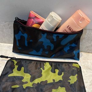 Pouches (2)