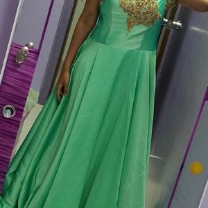 Designer pista Colour Gown