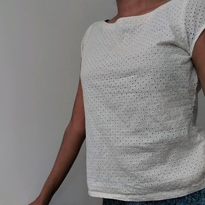 Lace Off White Top With Boat Neck