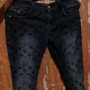 Y2K acid washed efect embroidery design jeans