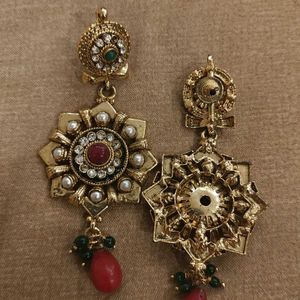 Unique Earrings With Emerald And Ruby Look