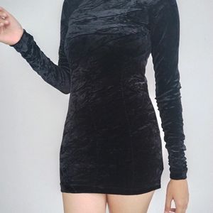 Hot Black Dress ..New..mid Dres