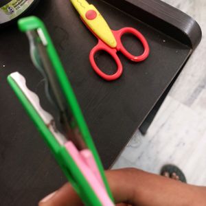 Two Shape Cutter Scissors Only At 100✅