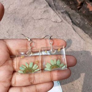 Hand made resin earins