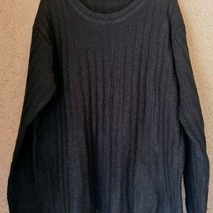 Woolens Sweater T Shirt Black For M Size Girls.