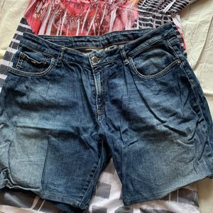 Combo of top and denim shorts