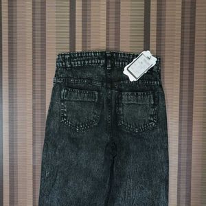 Y-66 Size 28 Straight Women Denim Jeans